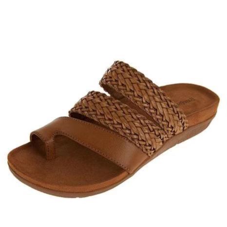 Sandalias Deportivas En Forma De Cuña Apoyadas Por Arcos Altos