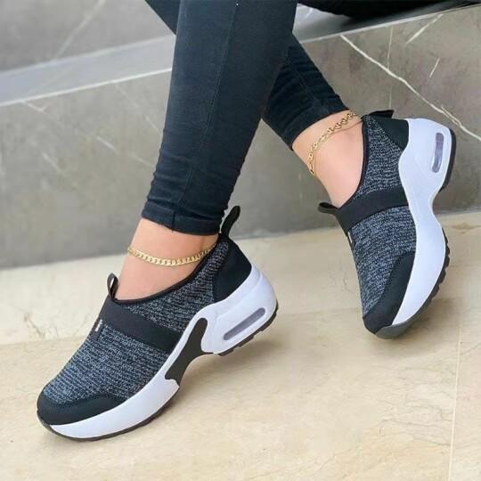 Zapatillas De Malla Con Punta Redonda Y Tacón Plano