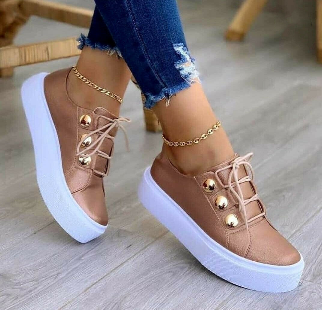 Zapatos Deportivos Tennis Con Tachuelas Doradas Para Mujer
