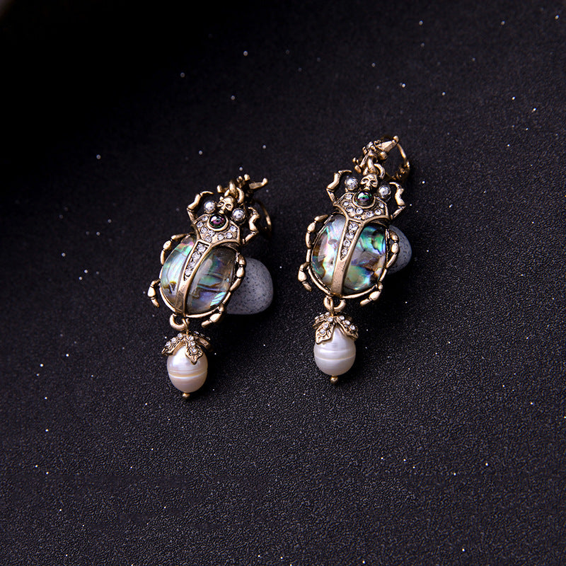 Pendientes De Mariquita De Estilo Retro Europeo Y Americano, Personalidad Femenina, Pendientes De Perlas De Agua Dulce Salvajes, Moda