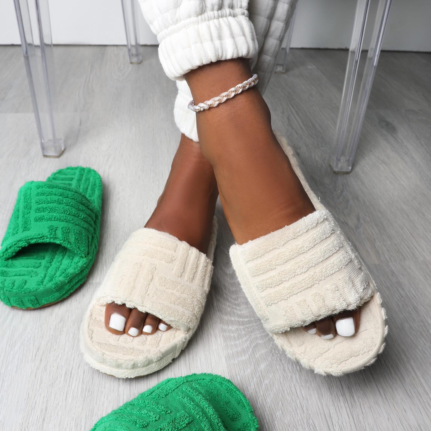 Pantuflas De Piel Cálida Con Suela Gruesa