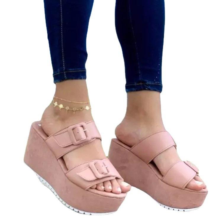 Aumentar las sandalias de cuña diarias