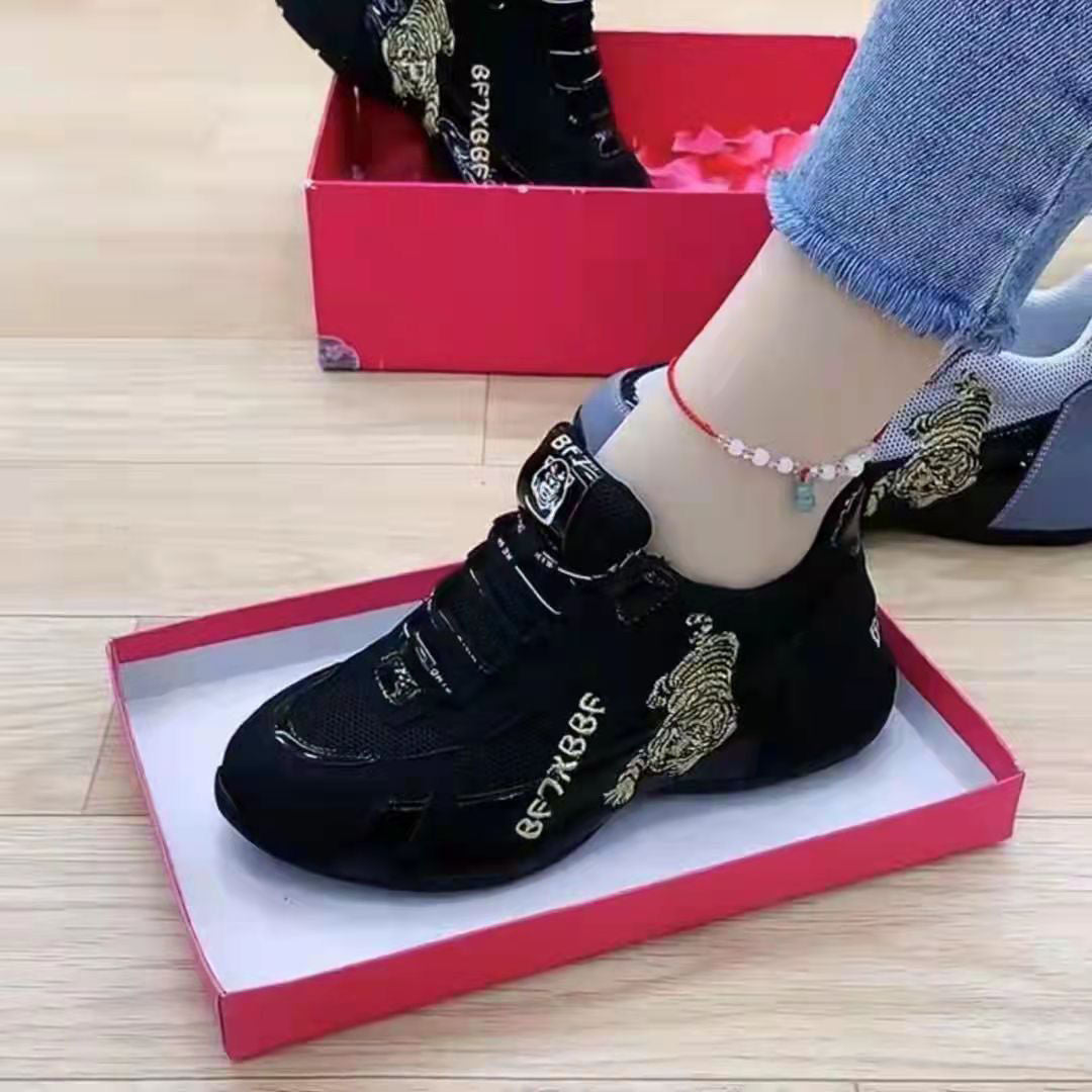 [W-Zapato] Zapatos De Ocio Ventilados Bordados Para Parejas
