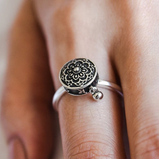 Anillo Tradicional De Alivio De La Ansiedad De Lotus